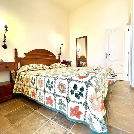 Nice Ap1, Pool Y Free Wifi In All Common Areas, Front Of The Ocean,playa Roques Los Realejos