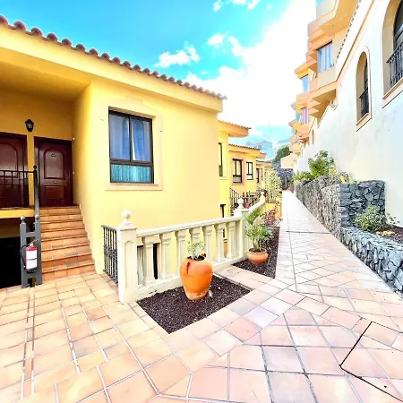Nice Ap1, Pool Y Free Wifi In All Common Areas, Front Of The Ocean,playa Roques *